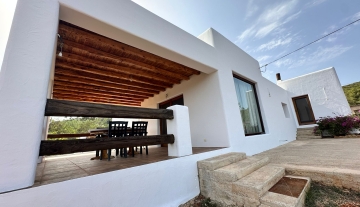 Resa Estates Ibiza finca te te koop for sale santa Gertrudis side house 7.jpg